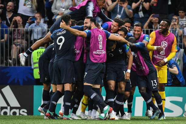 尤其是在 尤其是在